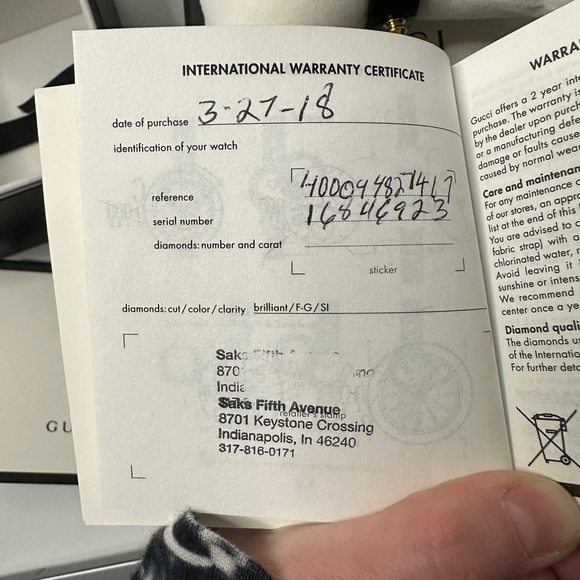 Gucci Black and Gold Watch - Picture 11 of 15